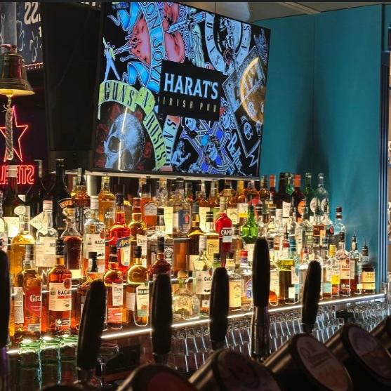 Harat's Pub на Пастера